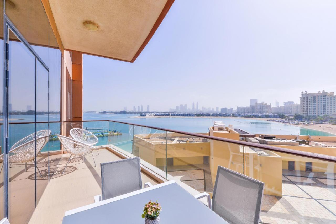 Appartement Tiara - Luxury Palm Jumeirah - Private Beach And Pool! à Dubaï Extérieur photo