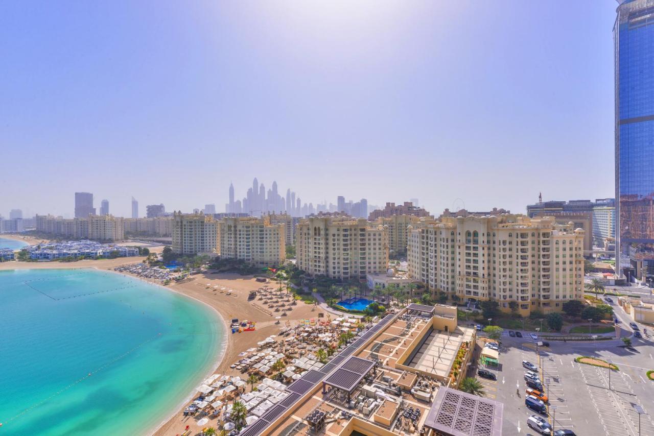 Appartement Tiara - Luxury Palm Jumeirah - Private Beach And Pool! à Dubaï Extérieur photo