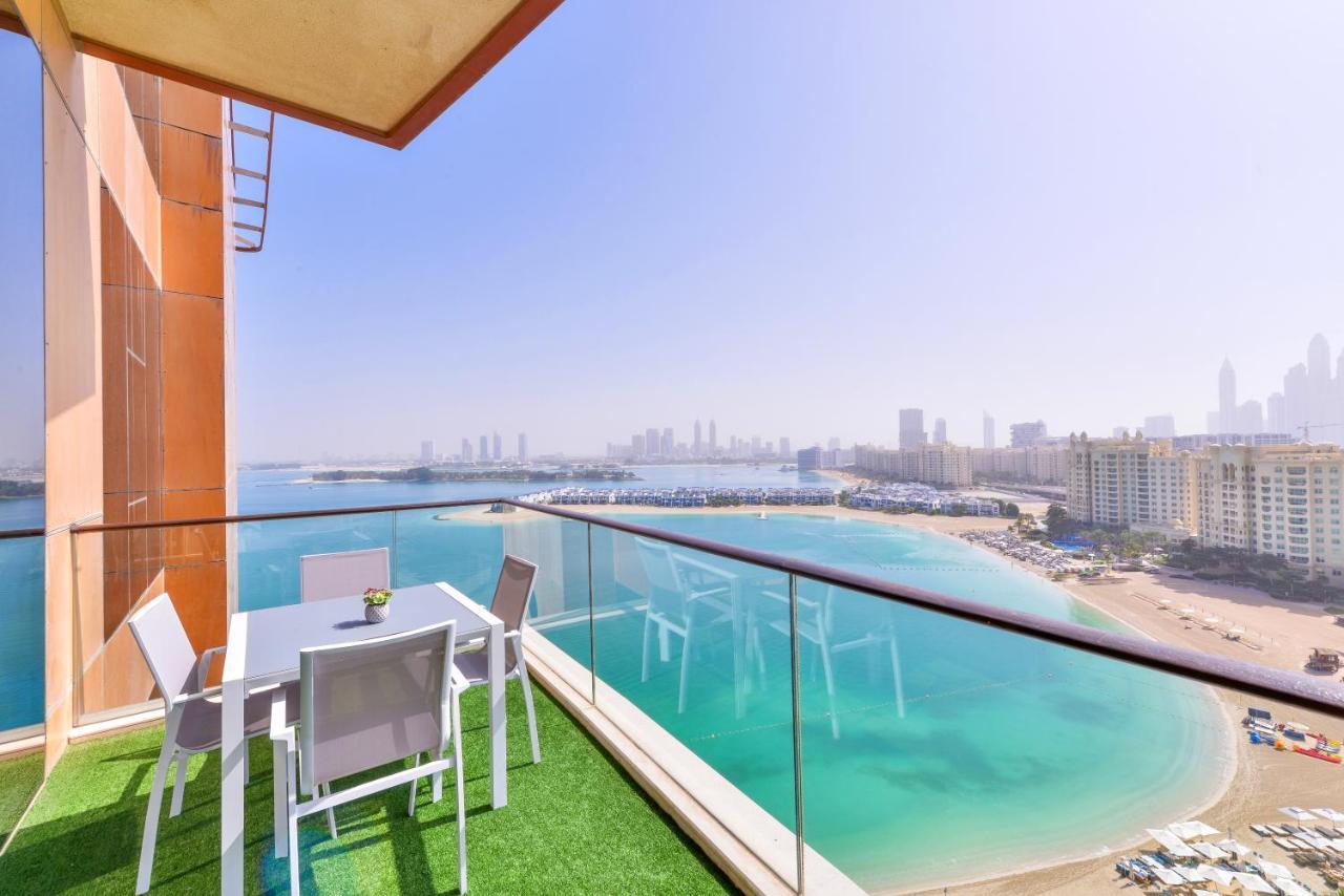 Appartement Tiara - Luxury Palm Jumeirah - Private Beach And Pool! à Dubaï Extérieur photo